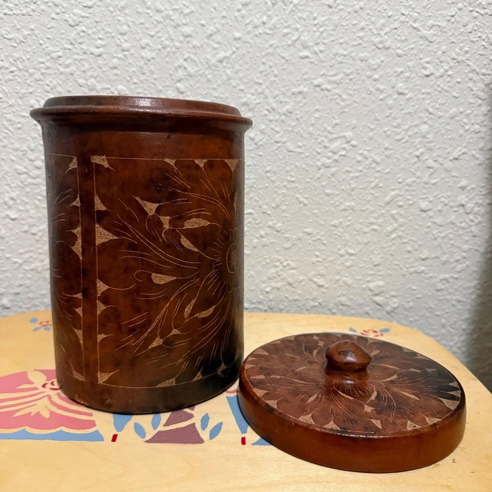 Pier 1 Handmade sasak Carved ceramic Canister with Lid Rustic Kitchen Container‎